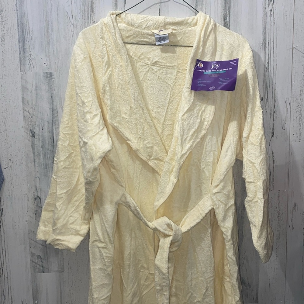 0117 Joy Mangano Luxury Robe and Headband Set